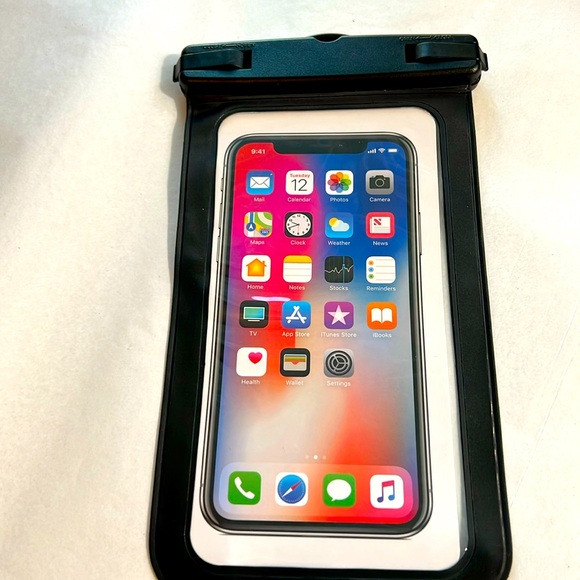 Accessories - Waterproof case, Black